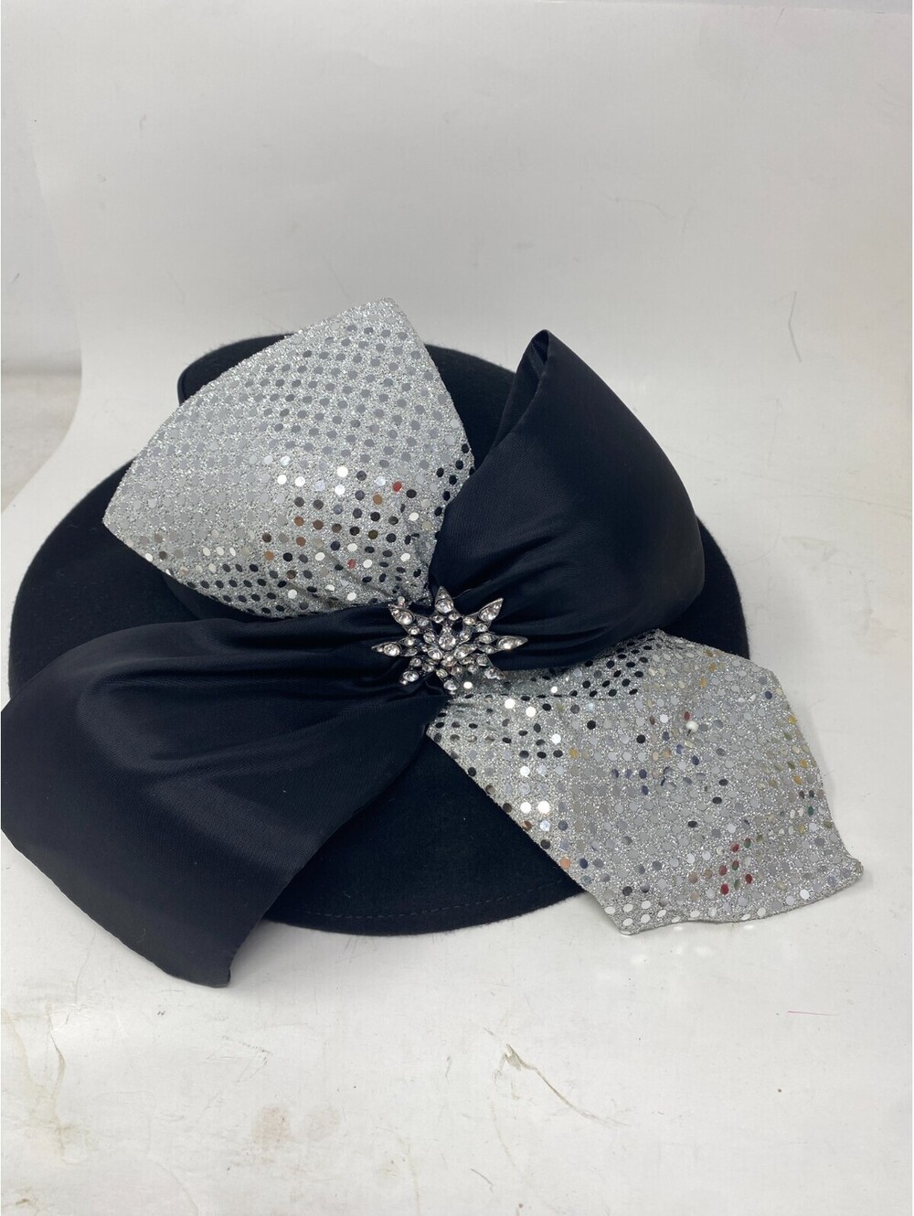 KaKyCo Black Felt Church Hat Womens Wide Brim Silver Sequin Bow Rhinestone Derby